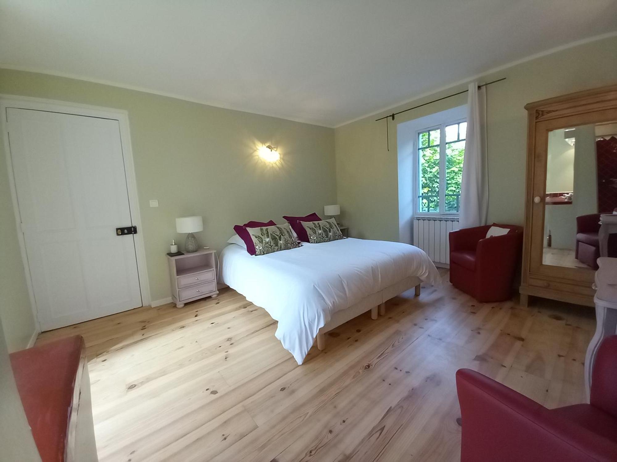 Le Temps Des Pauses Hotel Viviers Eksteriør billede