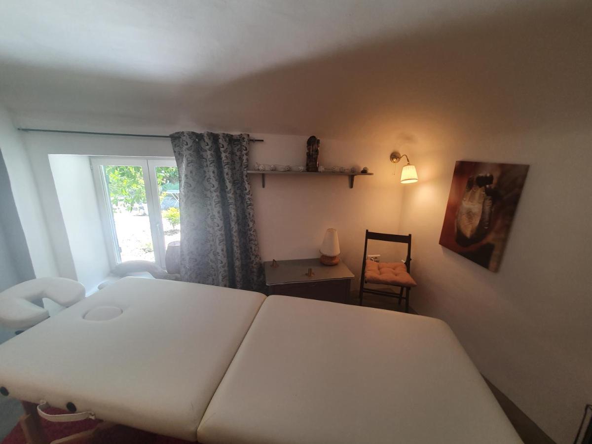Le Temps Des Pauses Hotel Viviers Eksteriør billede